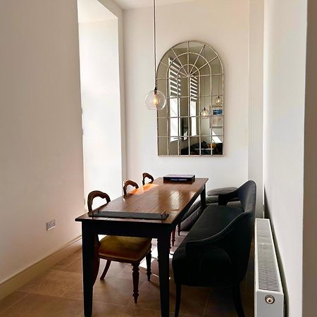 Inverness Great Glen Town House, 5 Minute Drive From Town Centre ภายนอก รูปภาพ