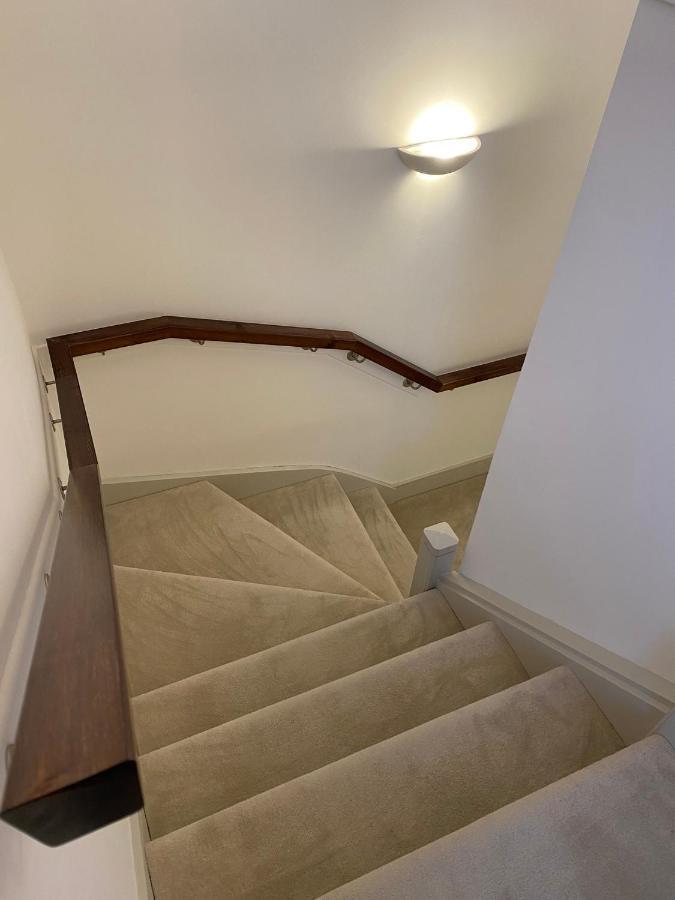 Inverness Great Glen Town House, 5 Minute Drive From Town Centre ภายนอก รูปภาพ
