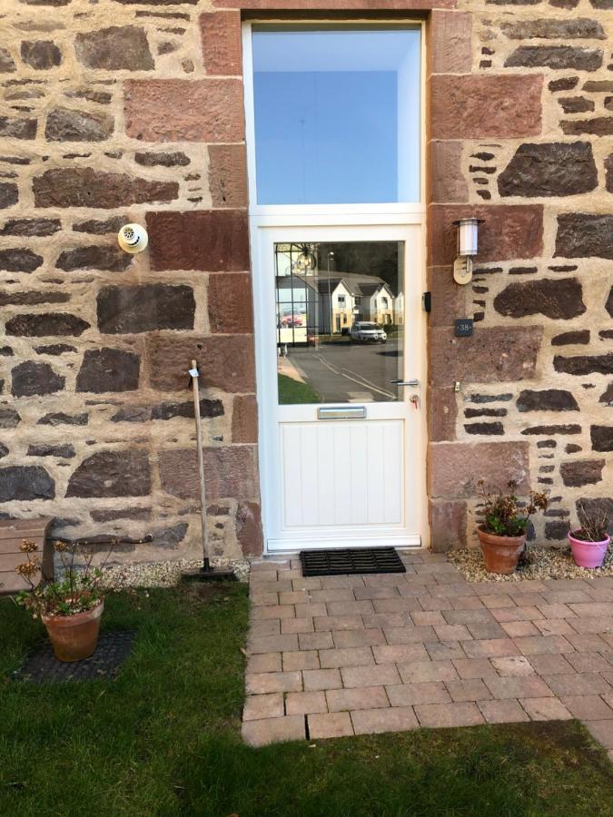 Inverness Great Glen Town House, 5 Minute Drive From Town Centre ภายนอก รูปภาพ