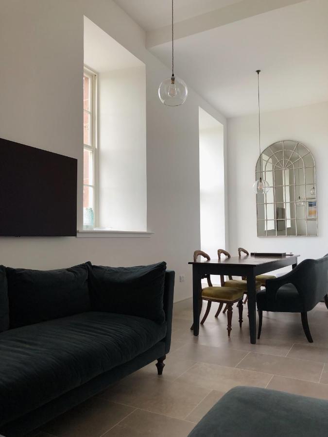 Inverness Great Glen Town House, 5 Minute Drive From Town Centre ภายนอก รูปภาพ