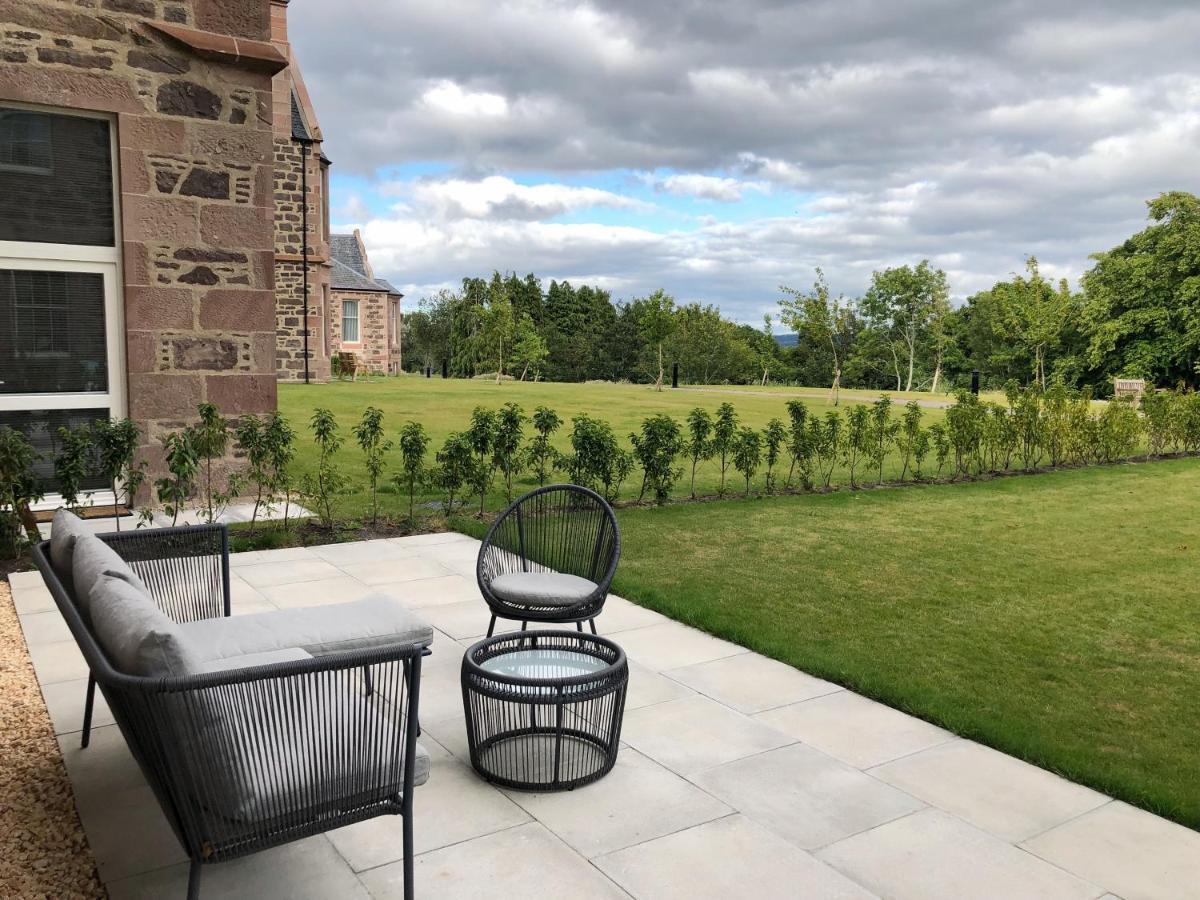 Inverness Great Glen Town House, 5 Minute Drive From Town Centre ภายนอก รูปภาพ