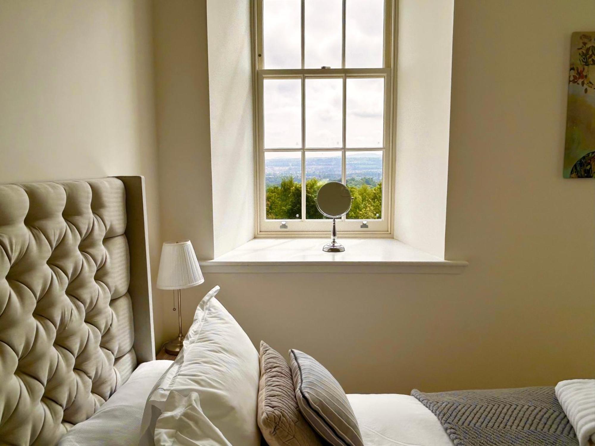 Inverness Great Glen Town House, 5 Minute Drive From Town Centre ภายนอก รูปภาพ
