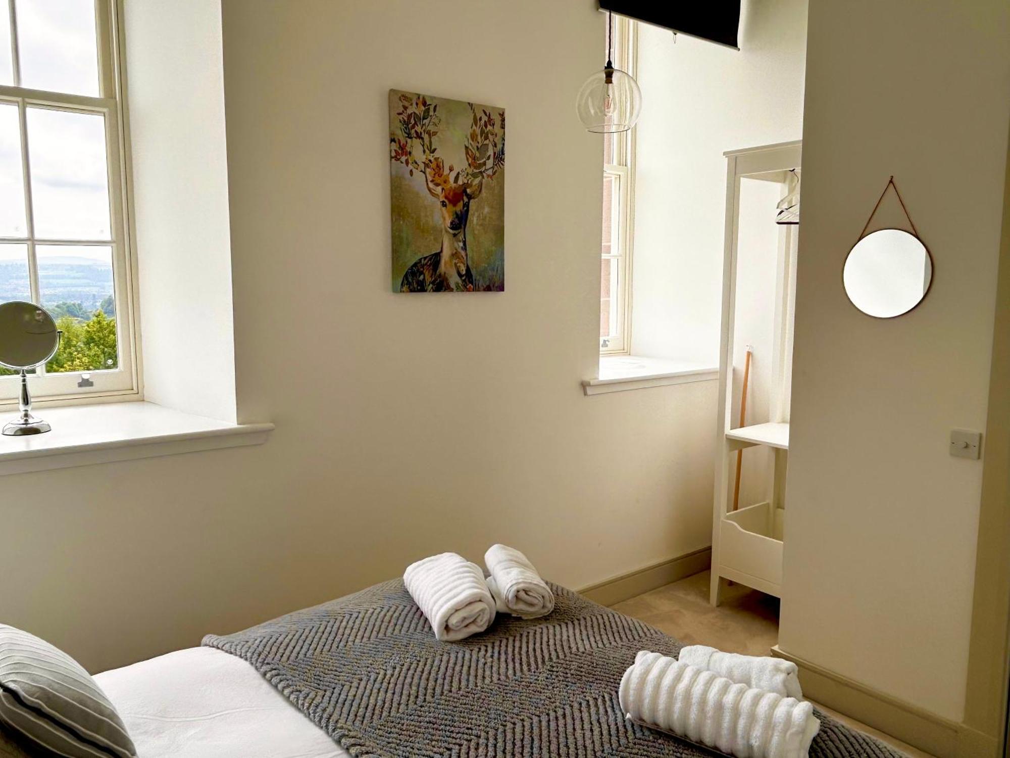 Inverness Great Glen Town House, 5 Minute Drive From Town Centre ภายนอก รูปภาพ
